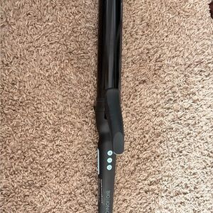 Bio Ionic Black Curling Iron